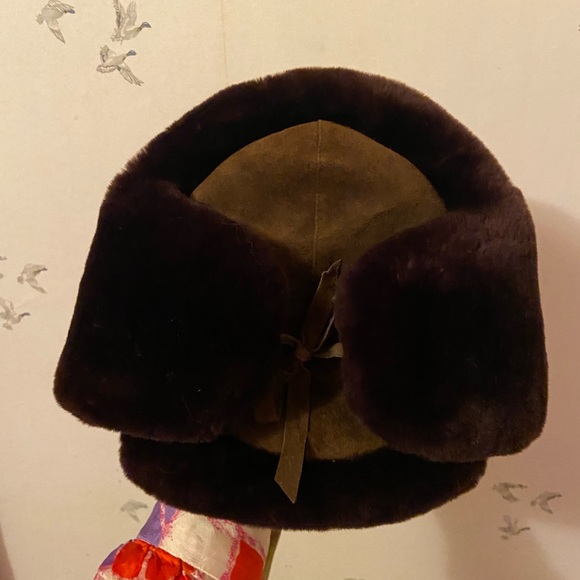 Vintage European Fur Hat - Picture 8 of 8